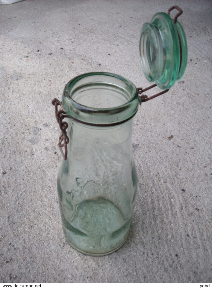 UNE ANCIENNE BOUTEILLE   BOCAL LA LORRAINE - Verre & Cristal