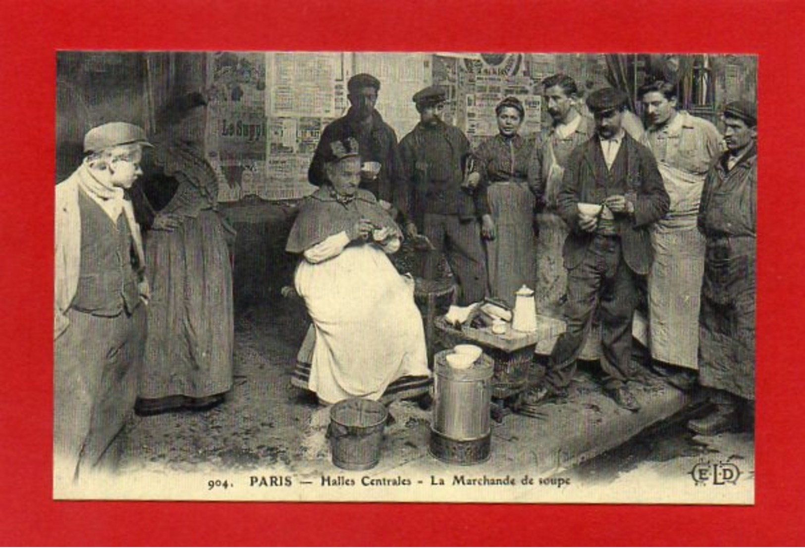 U6// 75 Les Marchés De PARIS  La Marchande De Soupe (Halles Centrales=  /  REPRO De CPA Neuve  Lire Description - Petits Métiers à Paris