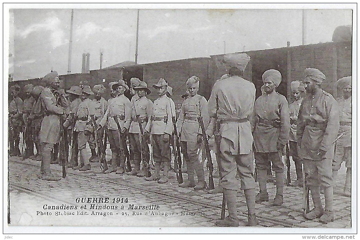 CPA 13 Bouches Du Rhône Marseille Guerre 1914 Militaires Canadiens Et Hindous En Gare Miltaire Soldat Poilu Tranchées - Sin Clasificación