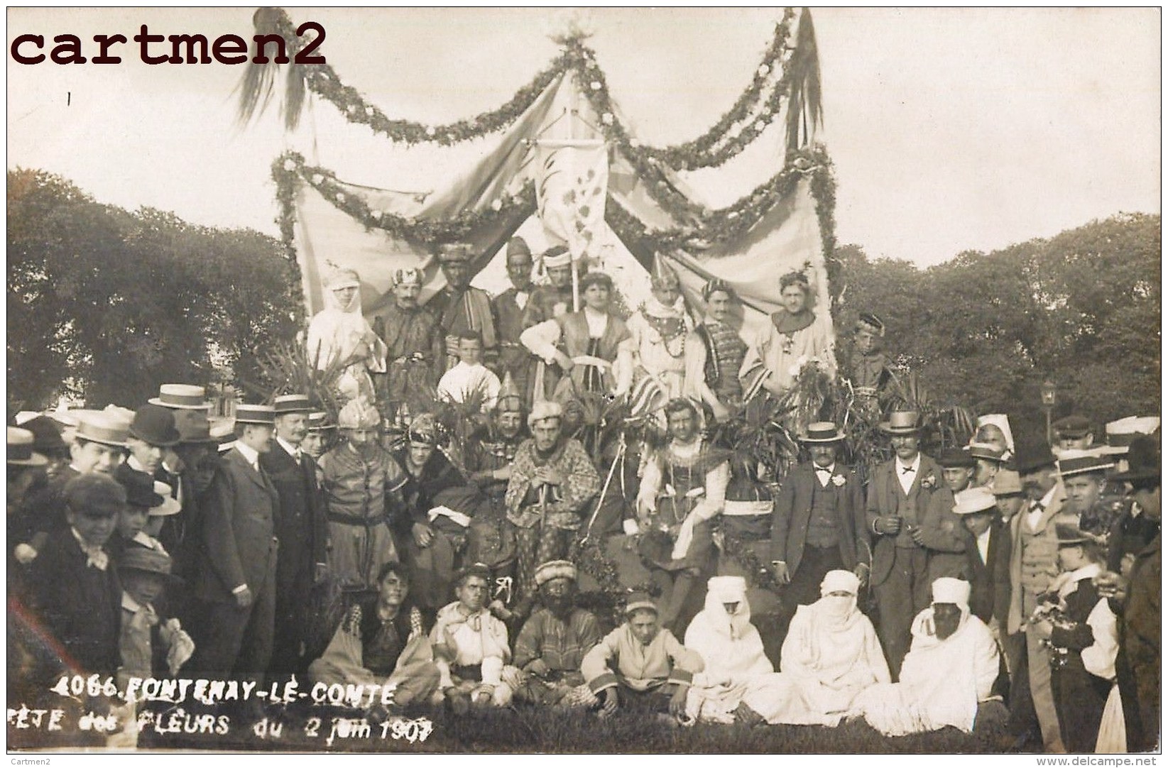 CARTE PHOTO : FONTENAY-LE-COMTE FETE DES FLEURS 2 JUIN 1907 85 VENDEE - Fontenay Le Comte