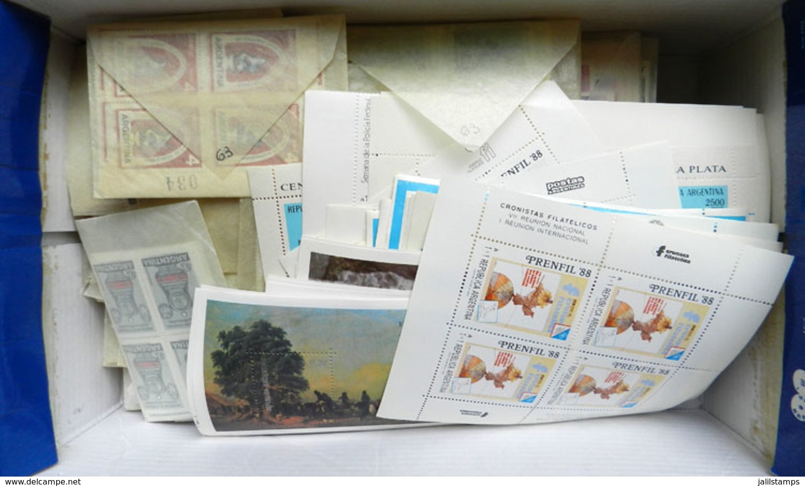551 ARGENTINA: Box With SEVERAL THOUSANDS Stamps Sorted In Glassine Envelopes, Almos - Colecciones & Series