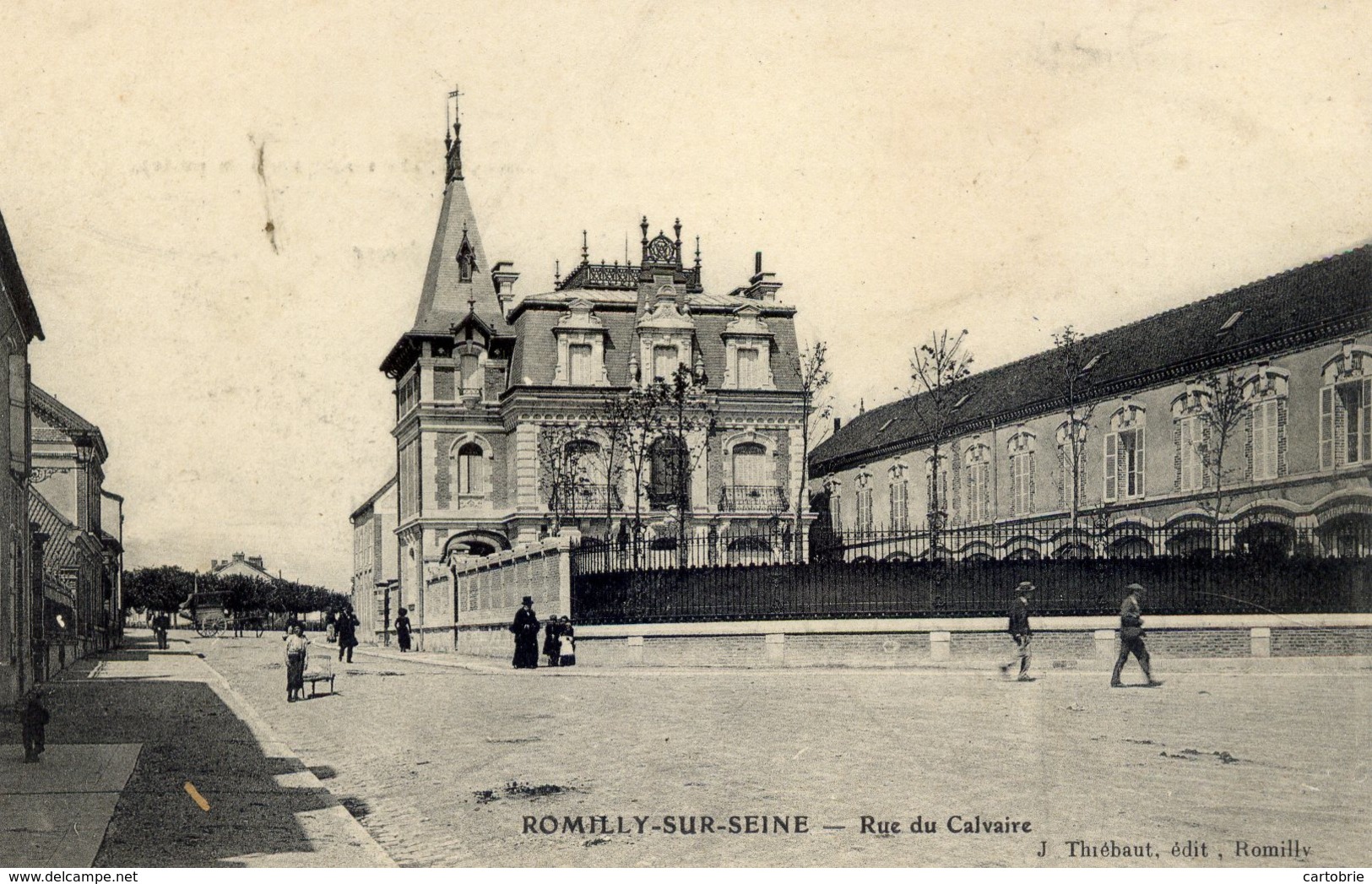 10 ROMILLY-SUR-SEINE - Rue Du Calvaire - Très Animée - Romilly-sur-Seine