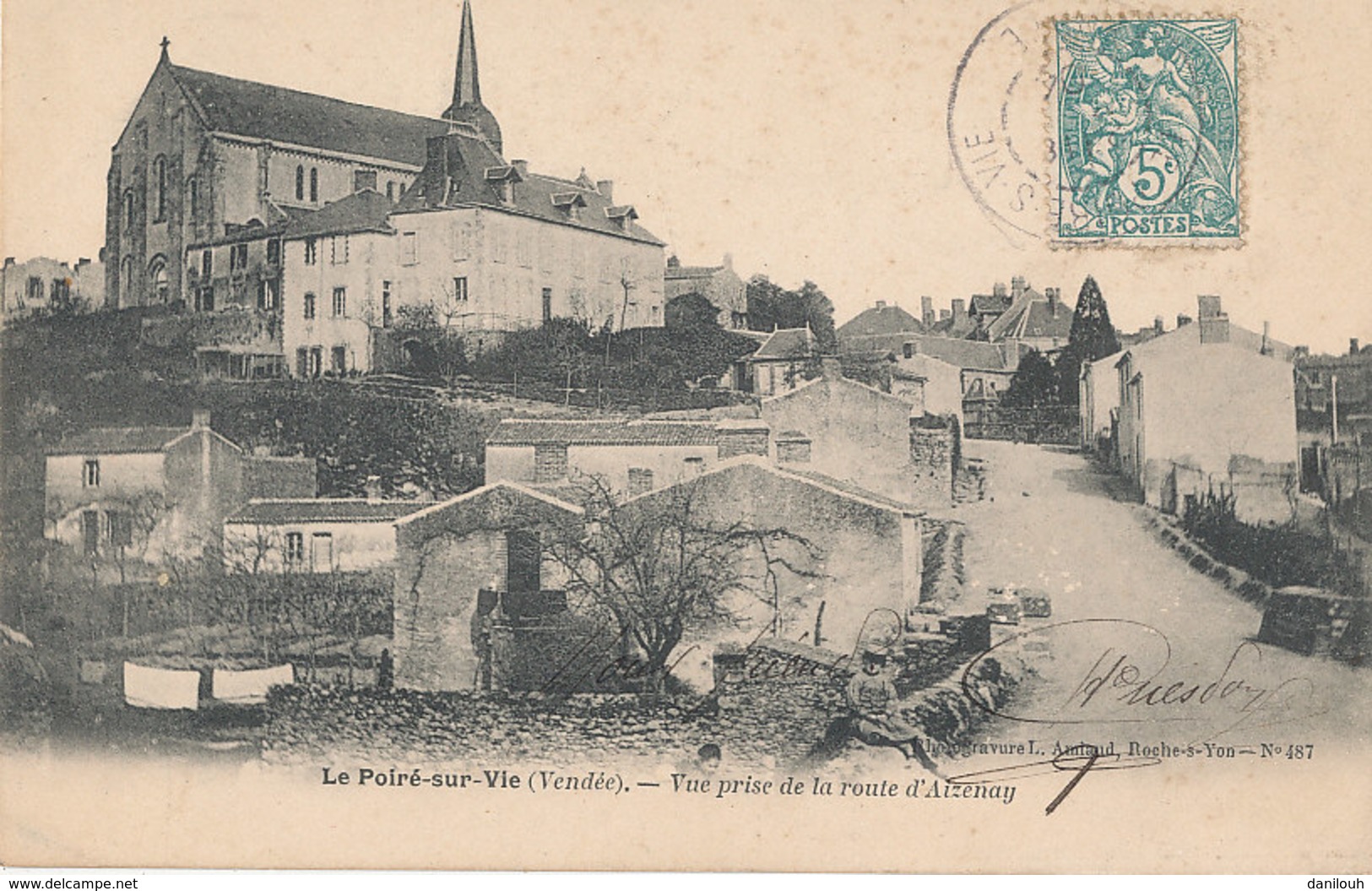 85// LE POIRE SUR VIE    Vue Prise De La Route D'Aizenay - Poiré-sur-Vie