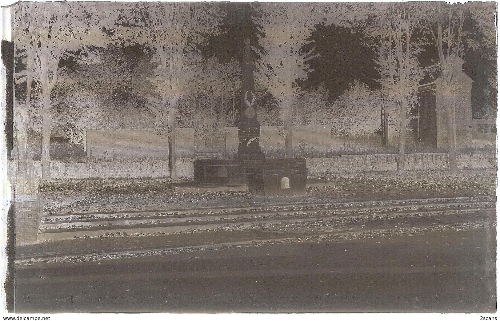 Dépt 80 - MÉHARICOURT - ÉPREUVE De CARTE POSTALE (photo R. LELONG) + PLAQUE De VERRE D'origine - Monument - Éd. Leclercq - Autres & Non Classés