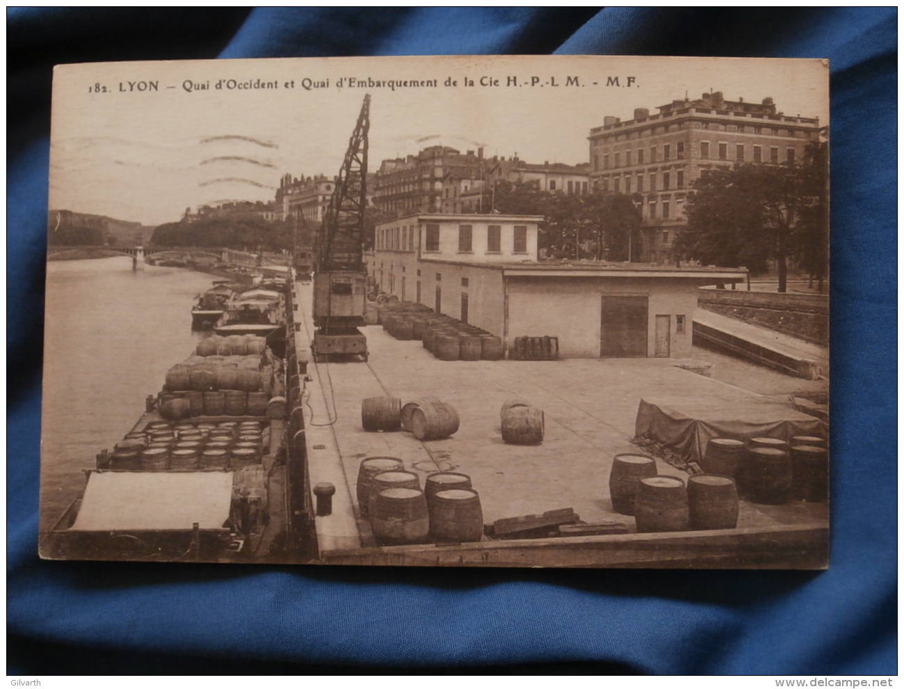 Lyon  Quai D'Occident  Quai D'Embarquement De La Cie H.P.L.M. - Grue, Tonneaux - Ed. MF 182 - Circulée 1926 - R233 - Other & Unclassified