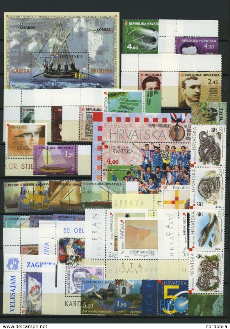 KROATIEN **, Postfrische Sammlung Kroatien Von 1998-2002 Mit Mittleren Ausgaben (2001 Komplett), Prachterhaltung, Mi. 18 - Croatia