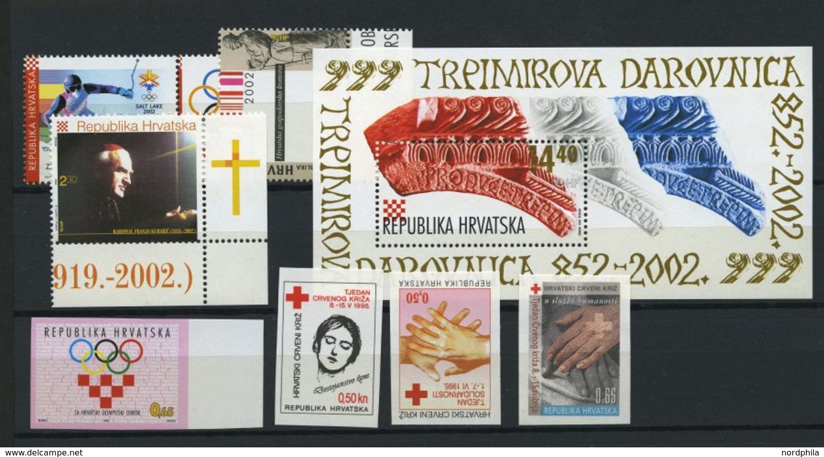 KROATIEN **, Postfrische Sammlung Kroatien Von 1998-2002 Mit Mittleren Ausgaben (2001 Komplett), Prachterhaltung, Mi. 18 - Croatia