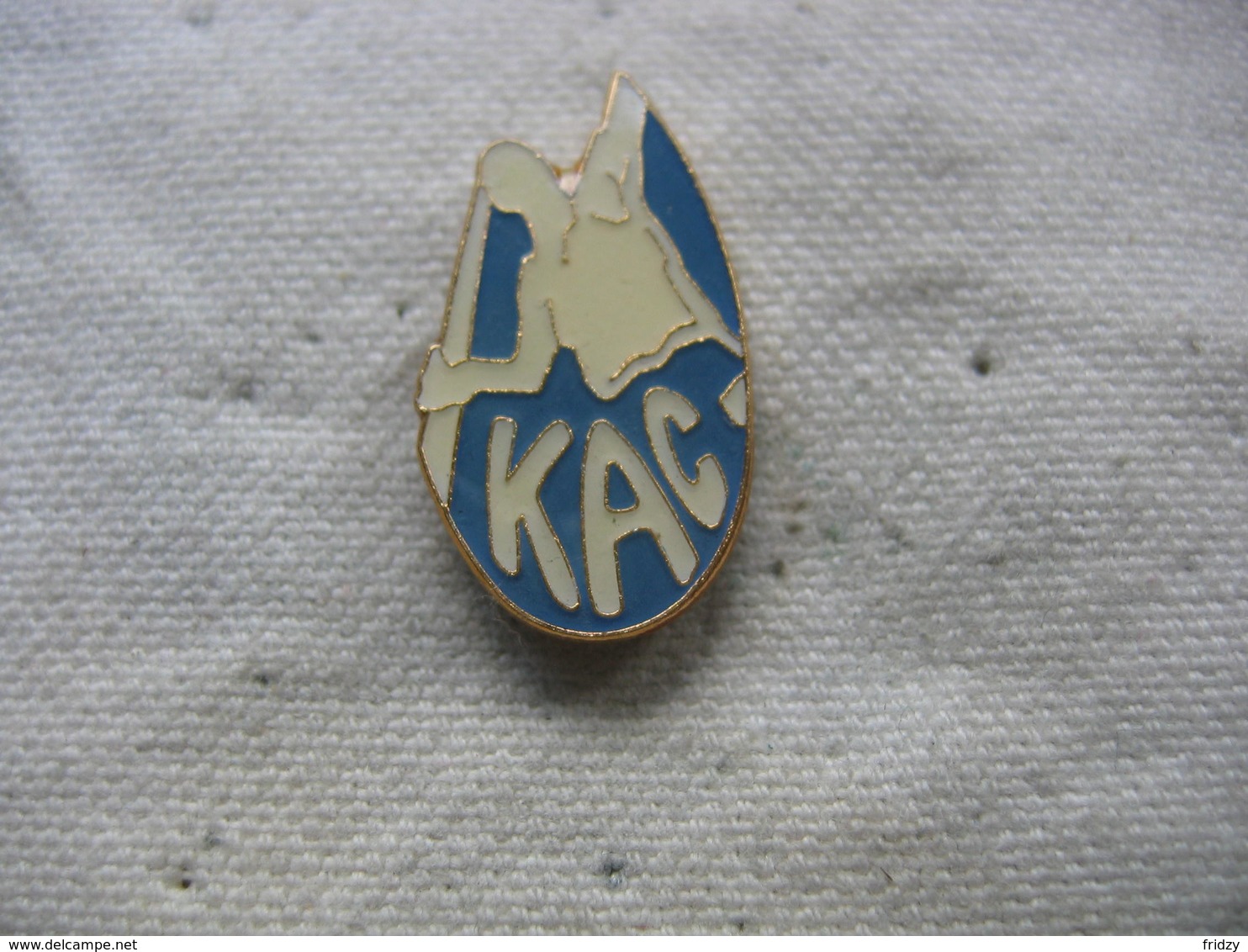 Pin's KAC, Canoe Kayac - Canoë