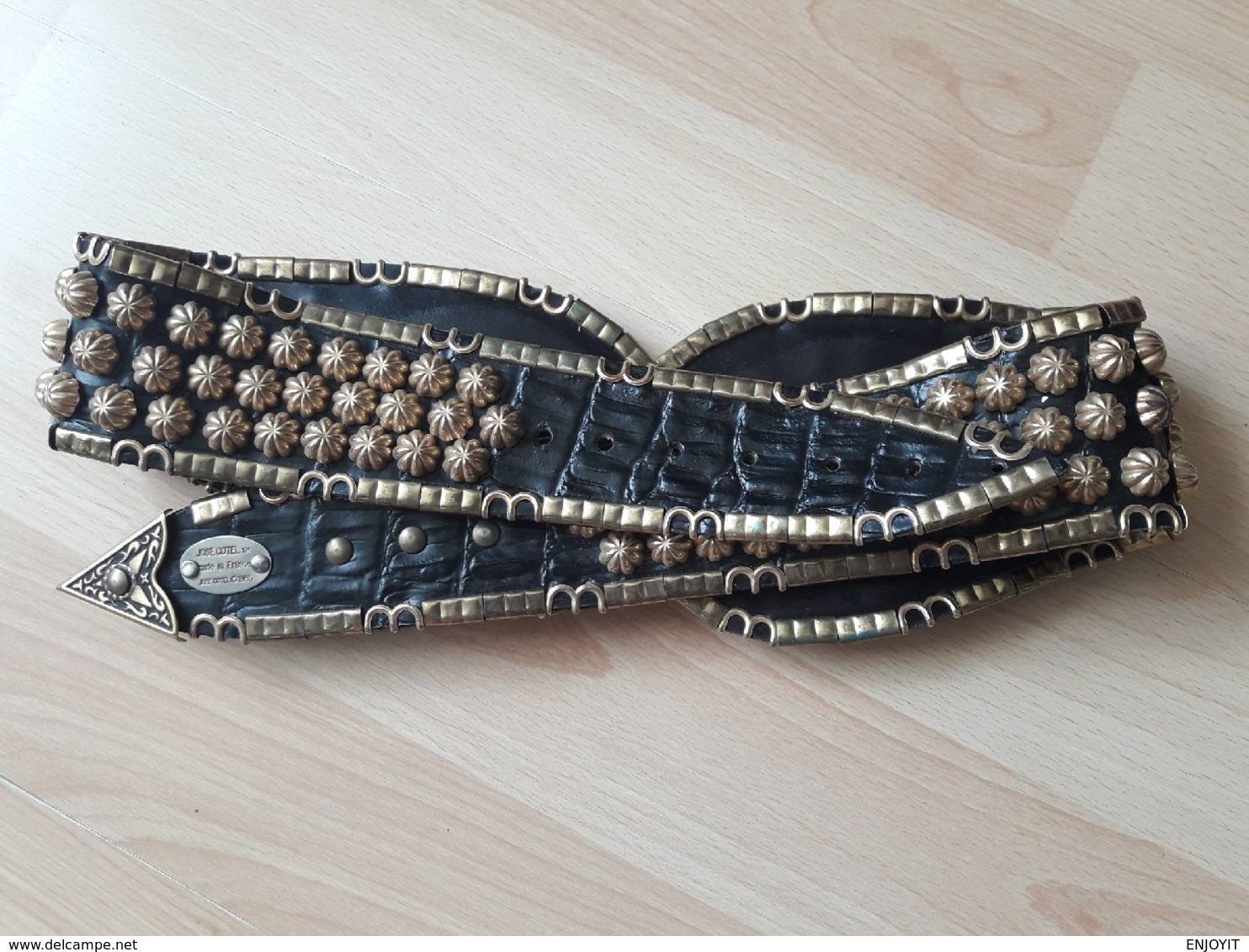 VINTAGE CEINTURE DE JOSE COTEL EN MÉTAL CUIVRE DORE - Broekriemen En Gespen