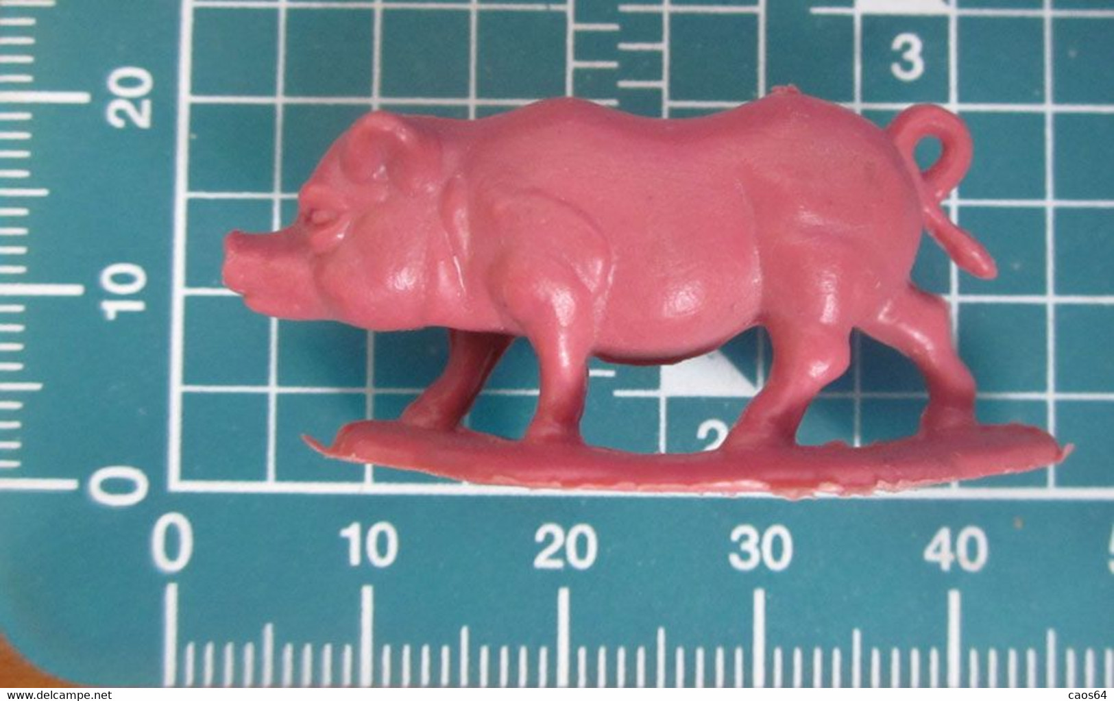 MAIALE PIG  HONG KONG Figure - Pigs
