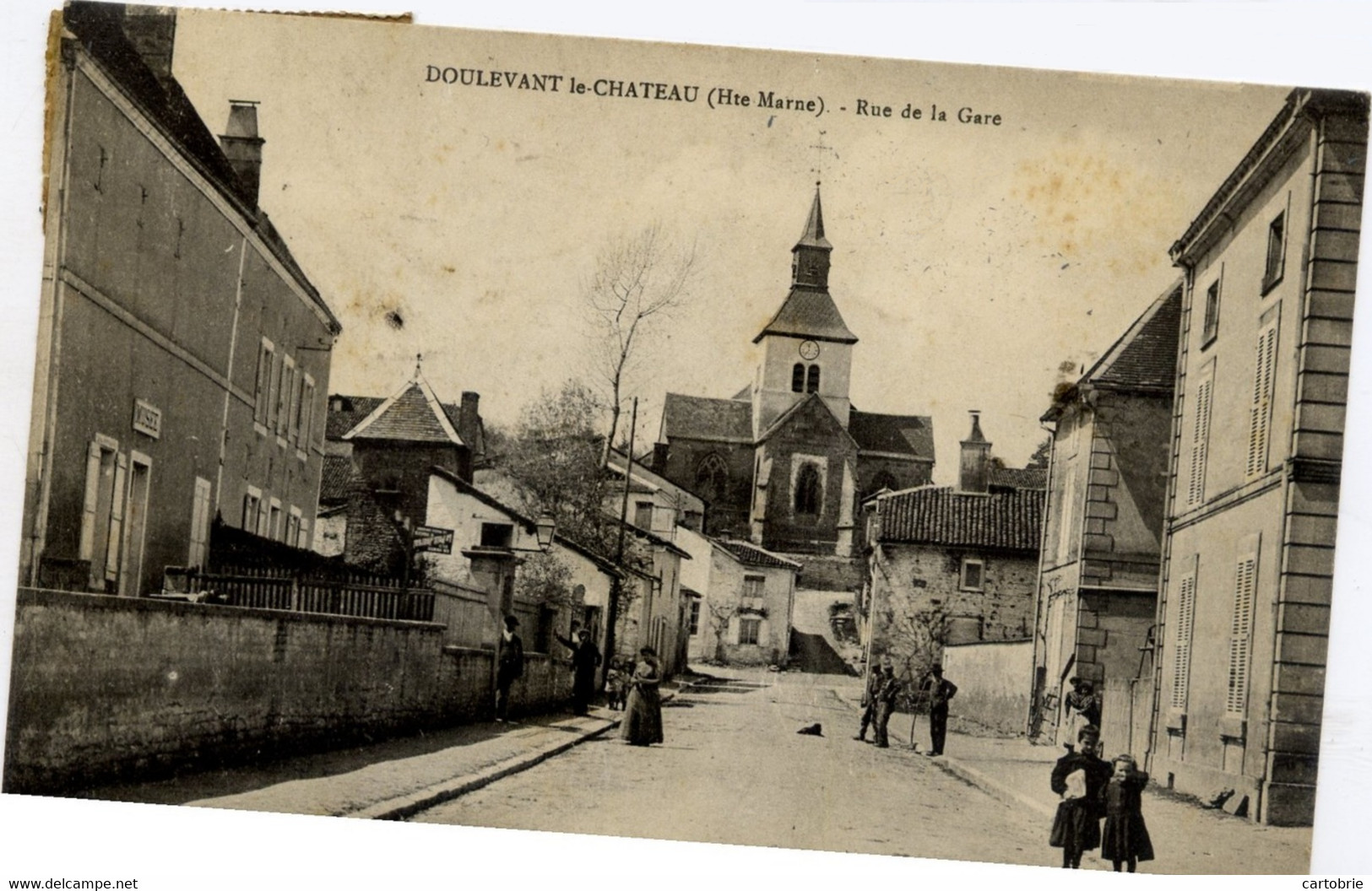 Dépt 52 - DOULEVANT-LE-CHÂTEAU - Rue De La Gare - Animée - Doulevant-le-Château