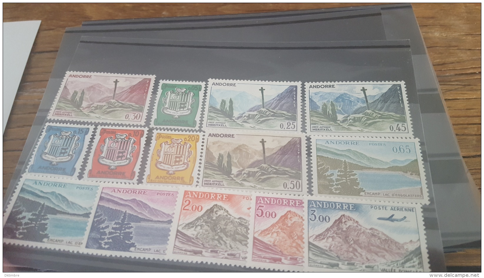 LOT 411825 TIMBRE DE ANDORRE  NEUF** - Collections