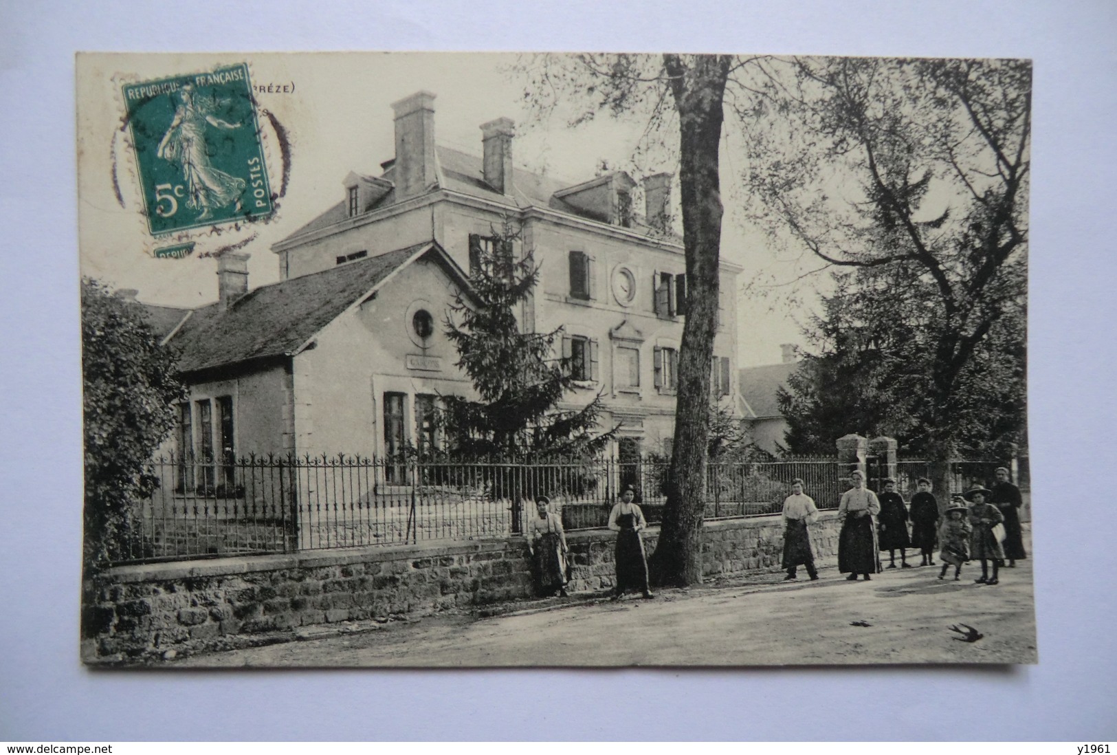 CPA 19 CORREZE LE LONZAC. Mairie écoles. - Autres & Non Classés