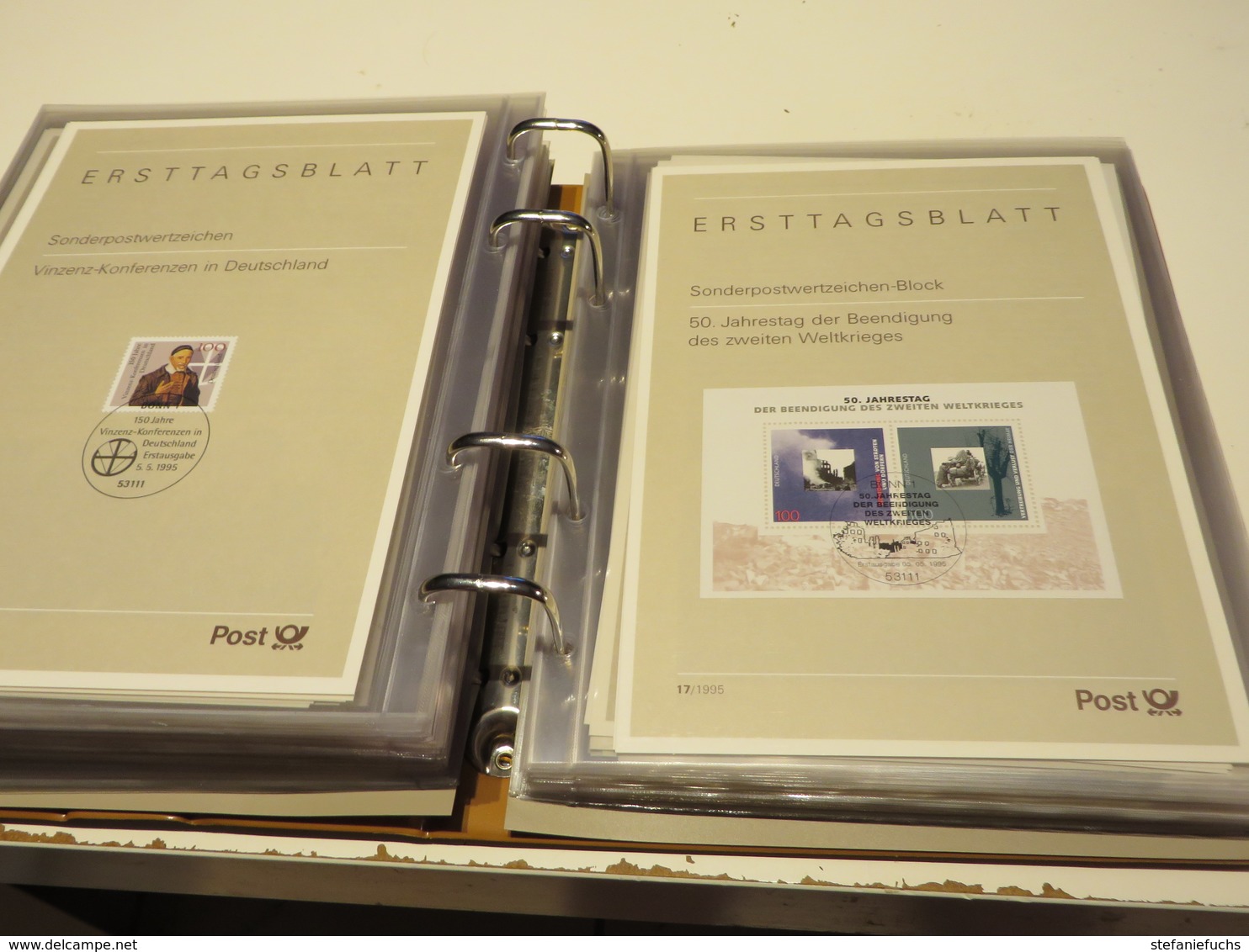 DEUTSCHLAND  /  BUND  Posten  E T B  von  1974 bis 1988  und  1993 bis 1999  in  4  RINGBINDER