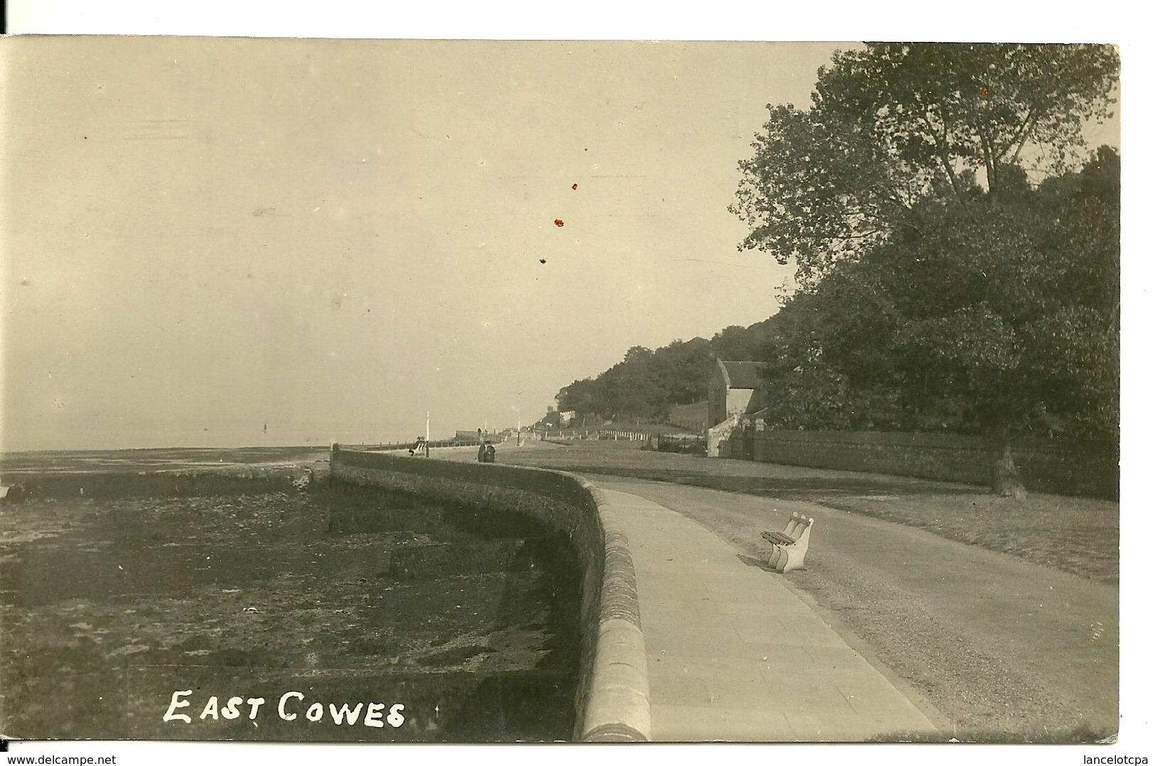 EAST COWES / REAL PHOTO POSTCARD - Cowes