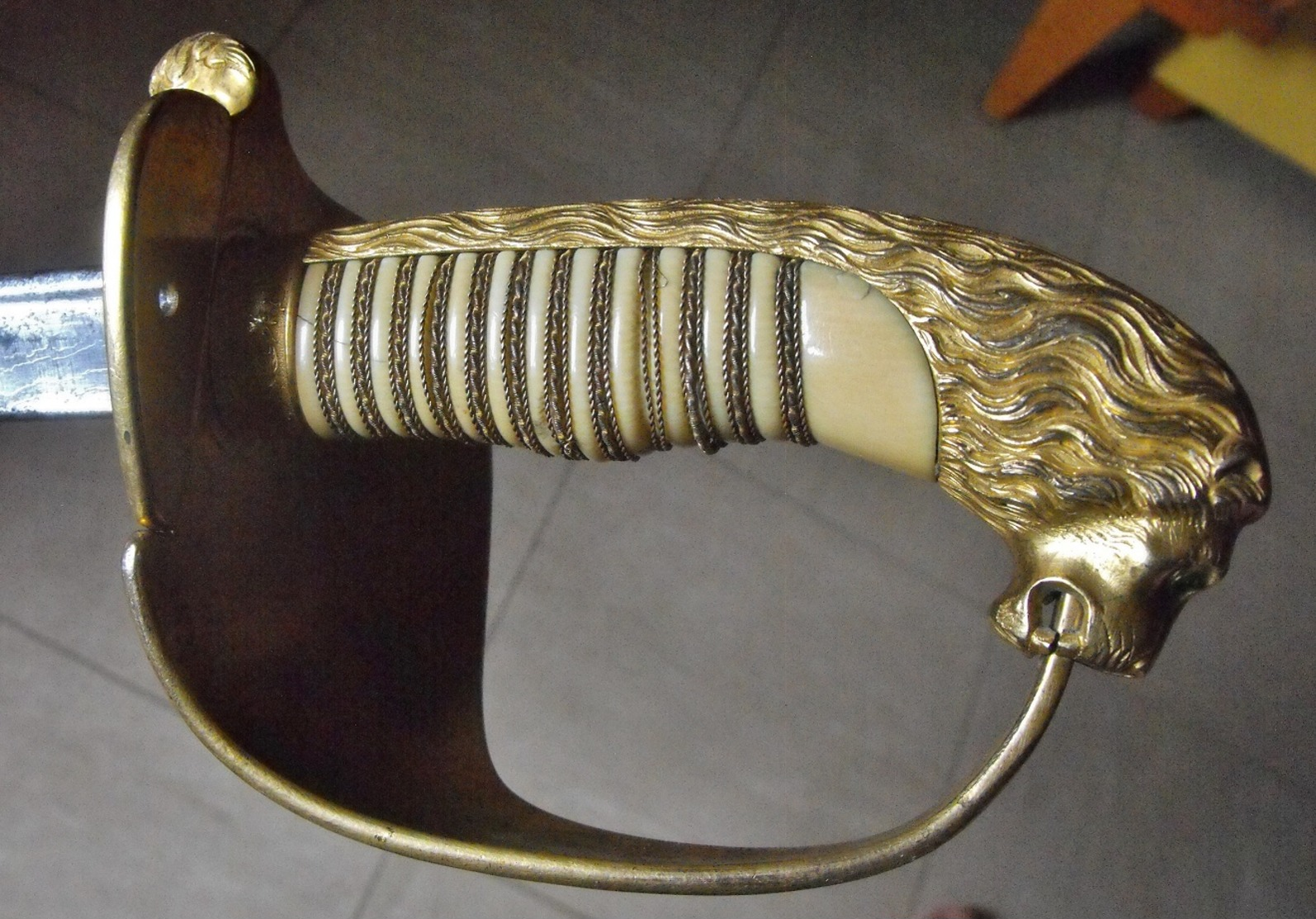 SUPERBE Et RARE Sabre à Tête De Lion Officier Marine De Guerre Impériale Allemande - Knives/Swords