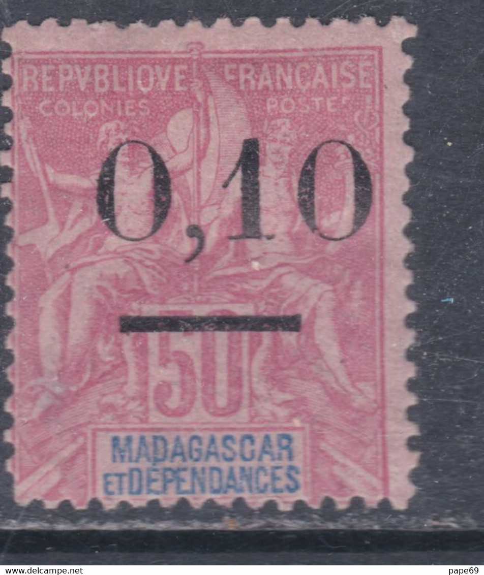 Madagascar N° 58 X Timbre Surchargé :  0.10 Sur 50 C., Type II  Trace De Charnière Sinon TB - Unused Stamps