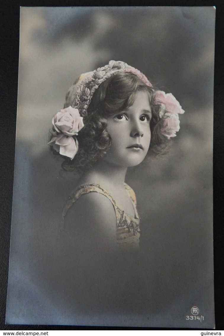 Beautiful Shy Little Girl With Pink Bonnet A / Jolie Fille Timide Avec Une Casquette Rose - Portraits