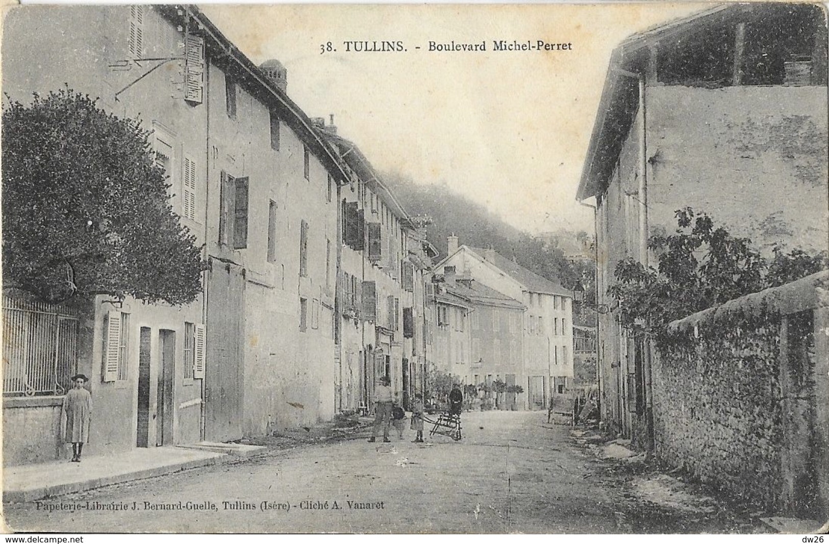 Tullins - Boulevard Michel-Perret - Papeterie J. Bernard - Carte N° 38 - Tullins