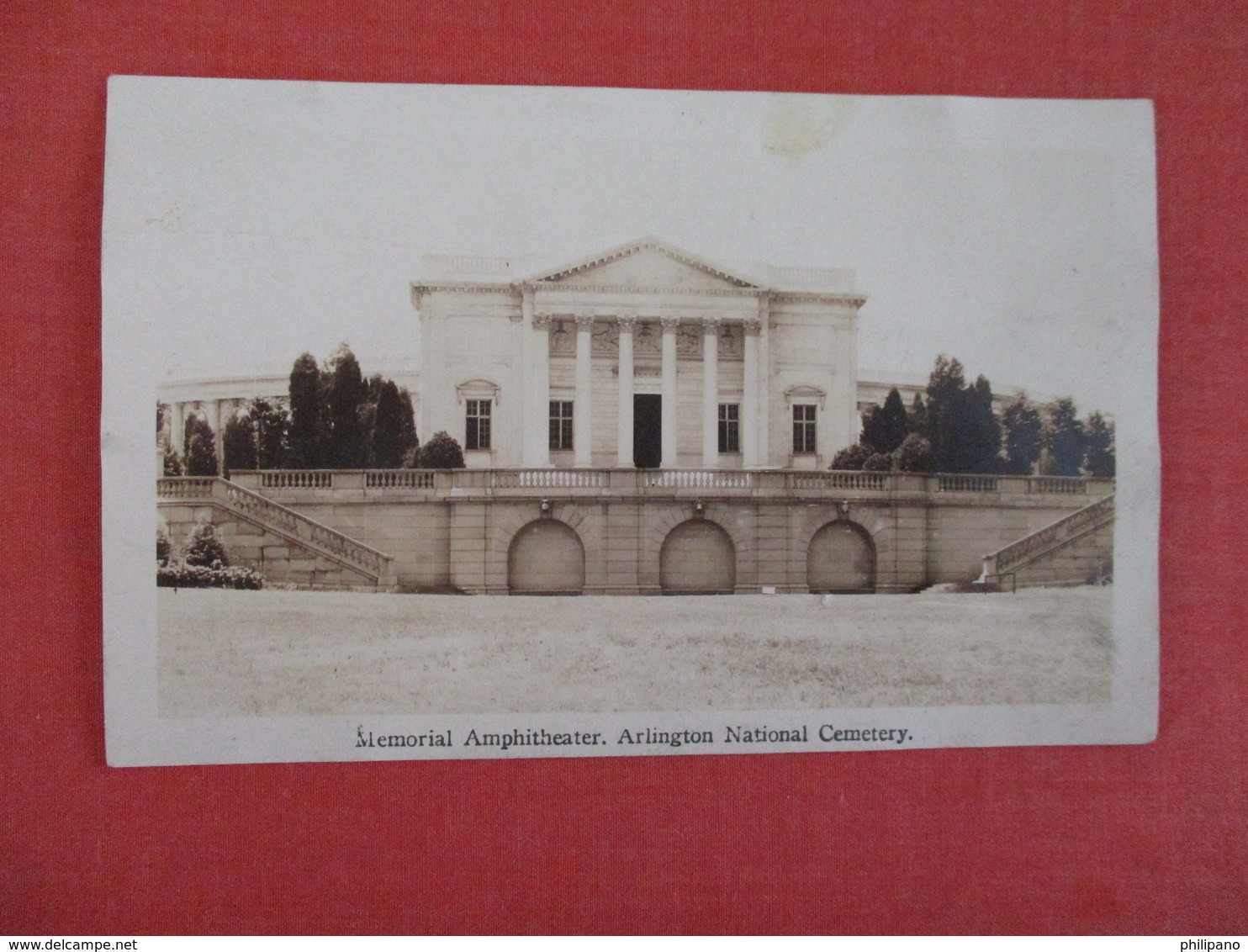 RPPC     - Virginia > Arlington  National Cemetery-- Memorial Amphitheater Top Crease   Ref 3045 - Arlington