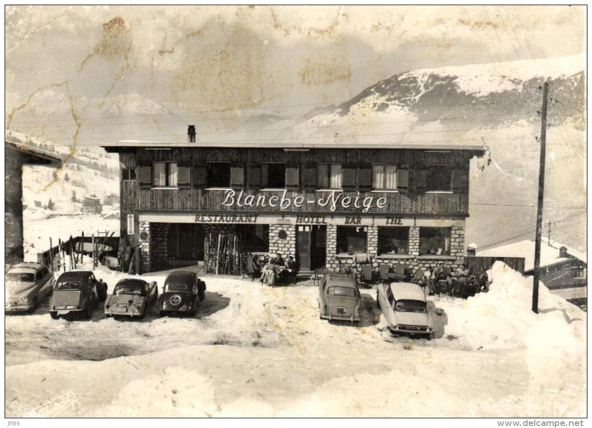 B 8231 - Moriond (73) Hotel  Blanche - Neige  Et DS  Citroên  2CV - Autres & Non Classés