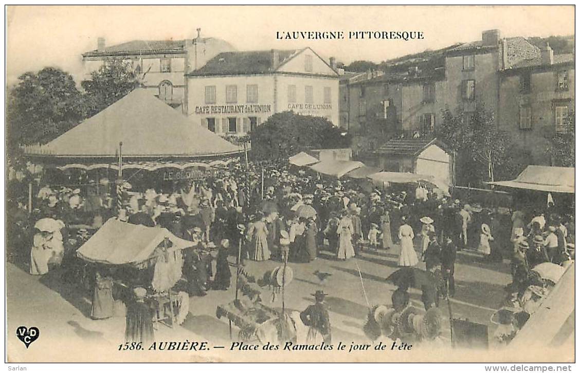 63 , AUBIERE , Place Des Ramacles Un Jour De Fete , Manege Forain , * 371 97 - Aubiere