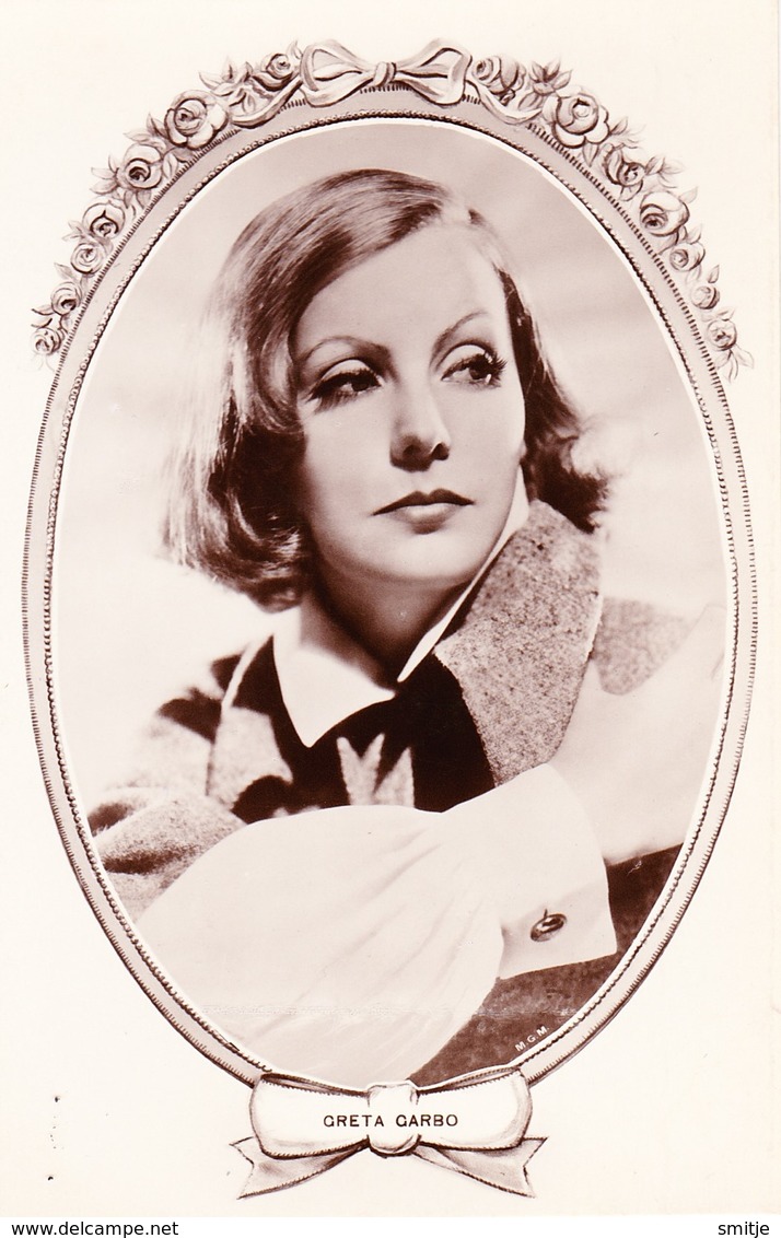 ACTRESS GRETA GARBO - PHOTO POSTCARD - ED. CAMEO SERIES NO. K.8 - 1930'S - Entertainers