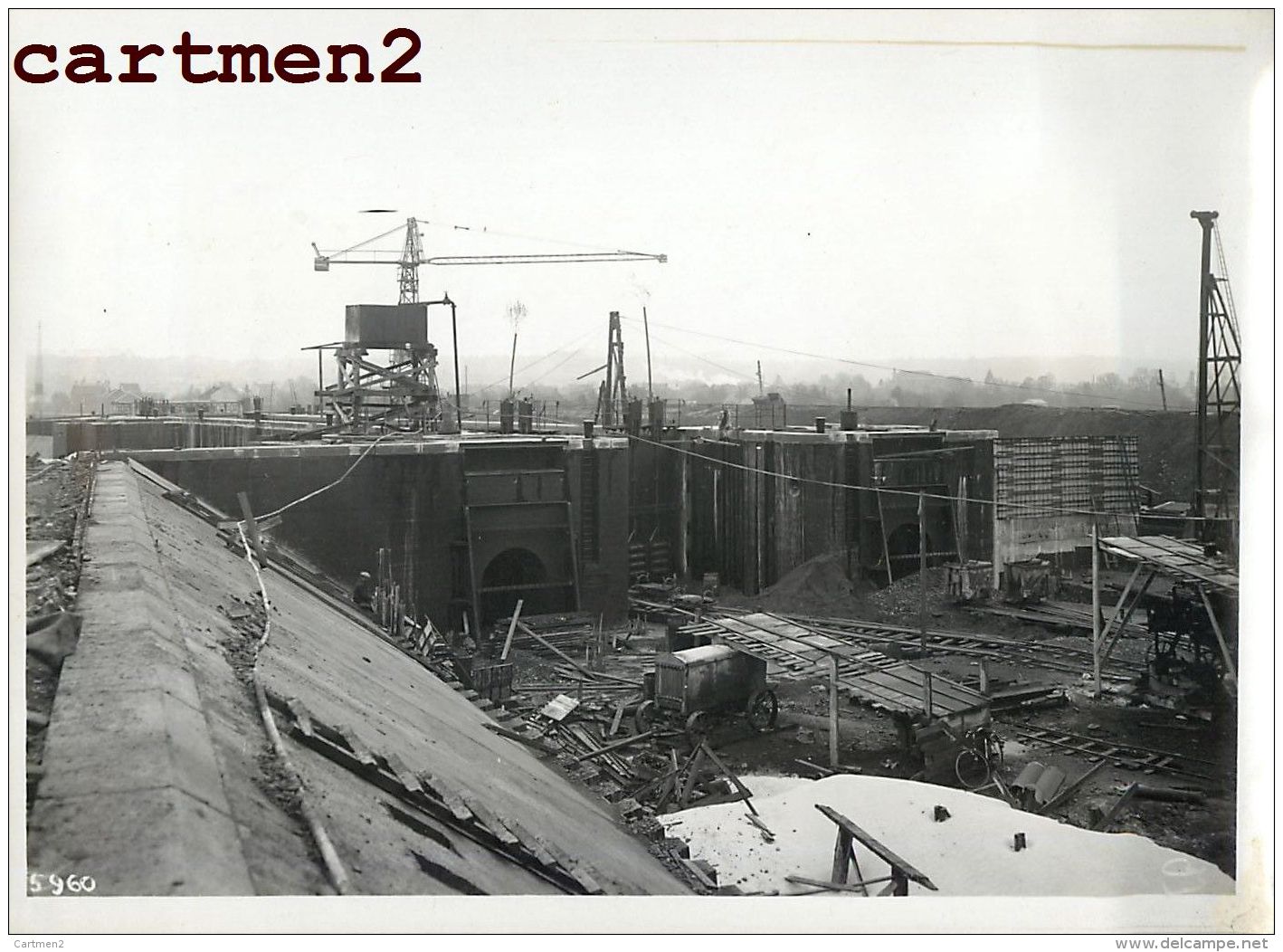 GRANDE PHOTO : VISE LANAYE CARME MONSIN HACCOURT-VROENHOVEN MEUSE HEER CANAL ALBERT GRUE CHANTIER PENICHE BELGIQUE - Andere & Zonder Classificatie