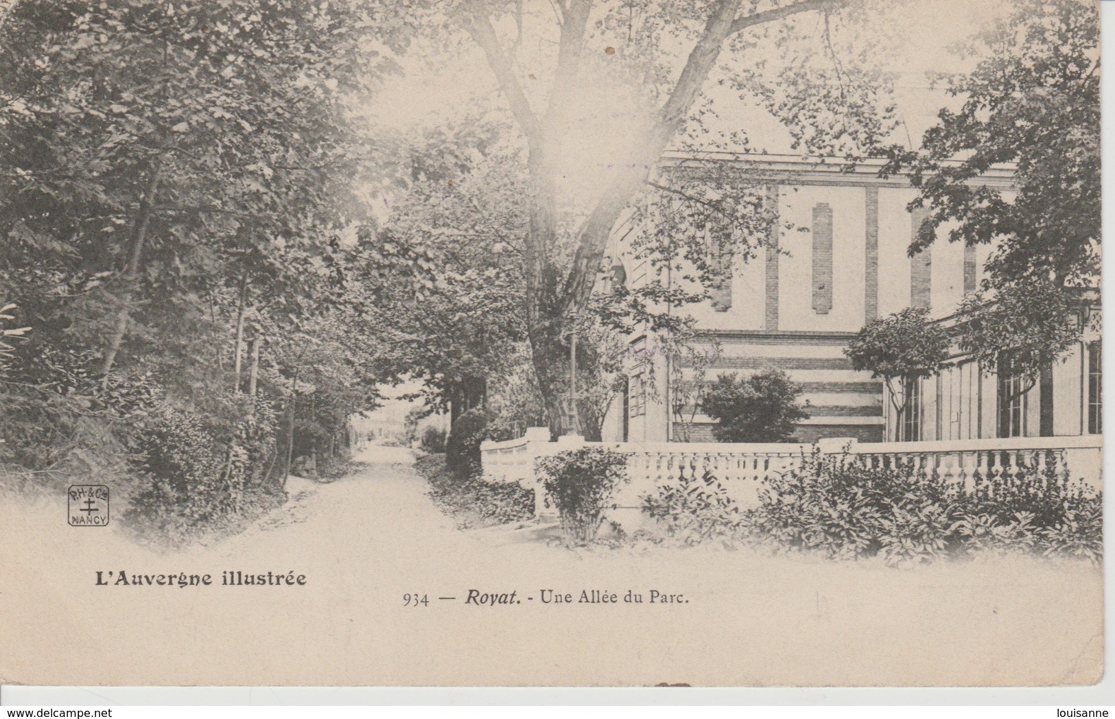 18 / 8 / 329.  -  ROYAT  ( 63 )  -  UNE. ALLÉE. DU. PARC - Royat