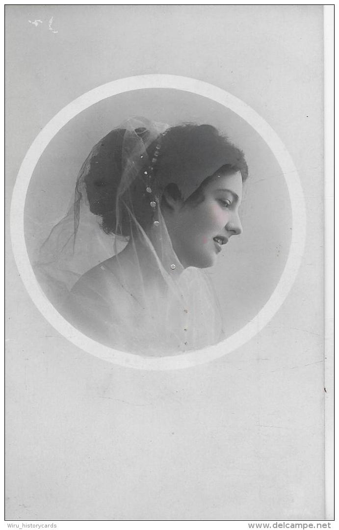 AK 0016  Dame Mit Schleier - Künstlerkarte Ca. Um 1910-20 - Frauen