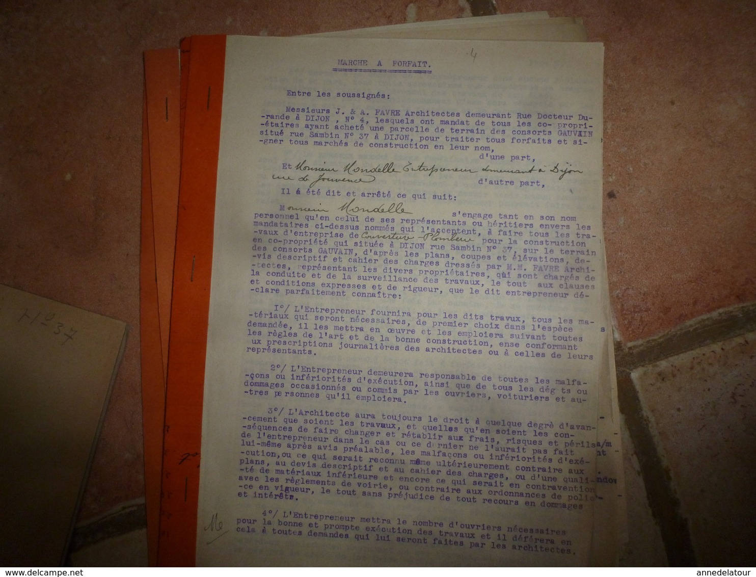 1933 Lot de documents contractuels de divers Corps d'Etats pour construction d'une Co-Pro 33 rue Sambin à Dijon ;etc