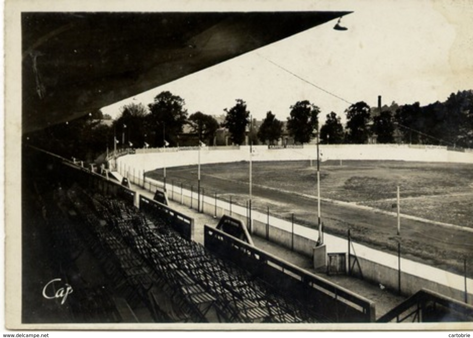 08 CHARLEVILLE - Stade Municipal, Intérieur - CPSM - Charleville