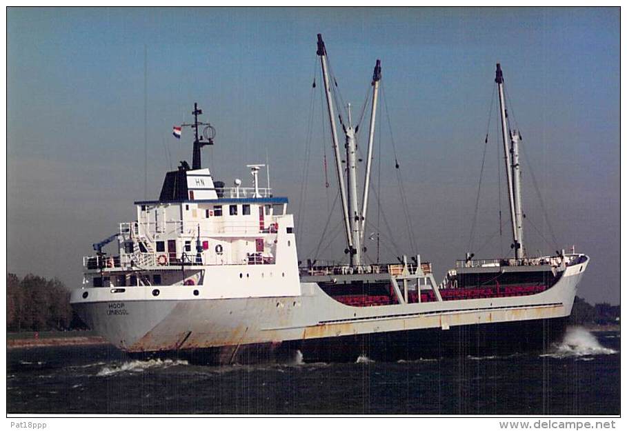 " HOOP " Limassol ** Lot Of /de 2  ** BATEAU DE COMMERCE Cargo Merchant Ship Tanker Carrier - Photo 1980-2001 Format CPM - Handel