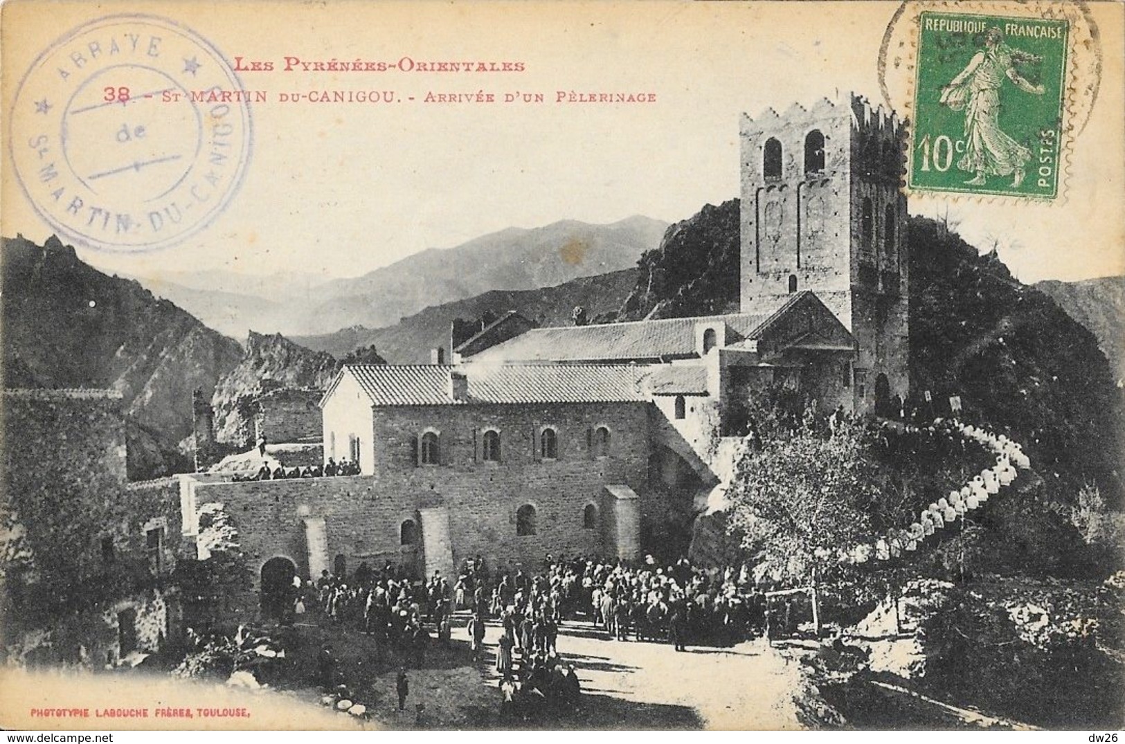 St Saint-Martin Du Canigou (Pyrénées Orientales) - Arrivée D'un Pèlerinage - Edition Labouche Frères - Autres & Non Classés