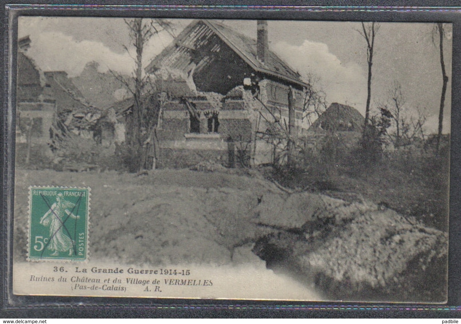 Carte Postale 62. Vermelles Ruines Du Chateau Et Du Village  Très Beau Plan - Autres & Non Classés