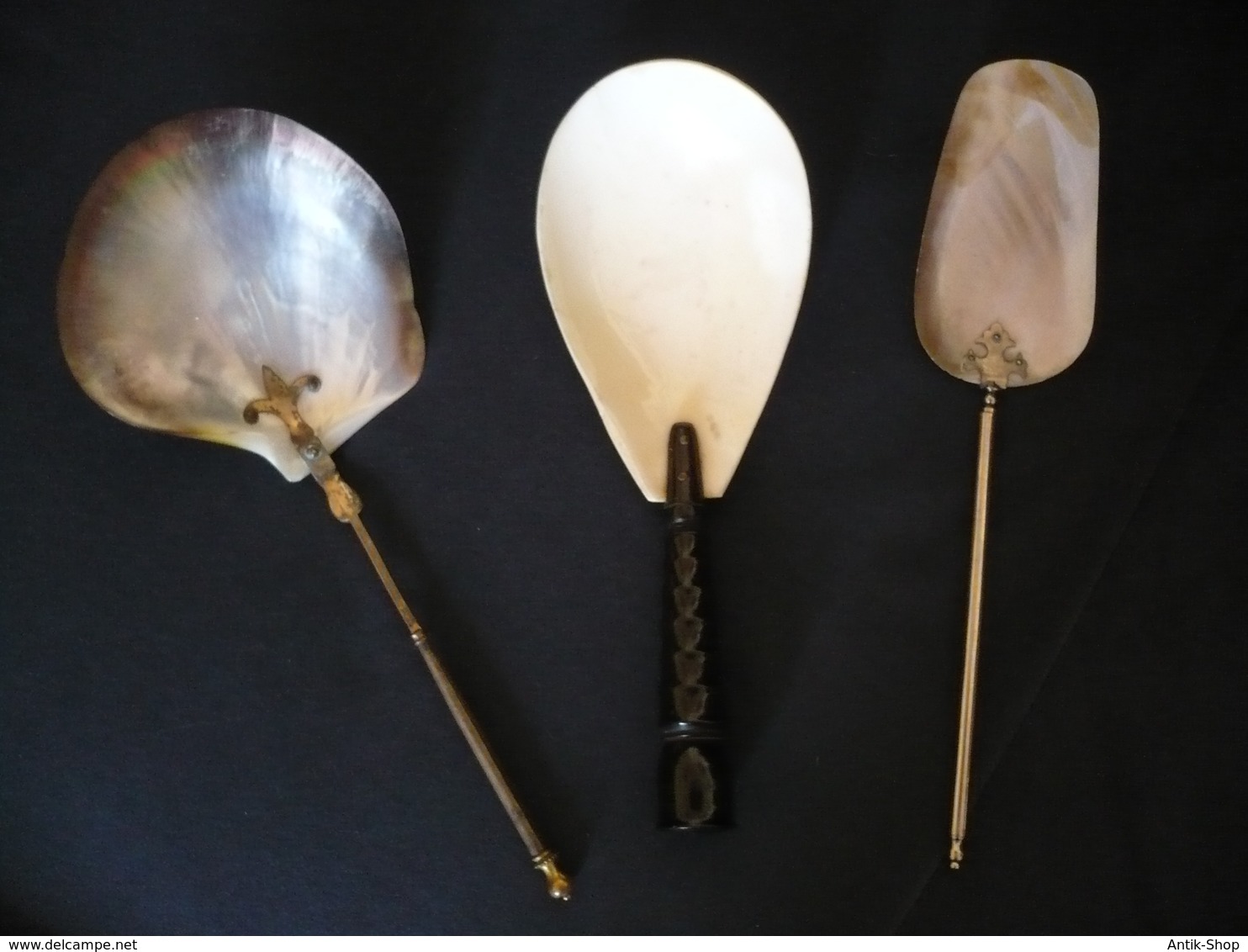 Konvolut (3) Vorlage-Löffel  (mit Muschelschalen)  (536) Reduziert - Spoons