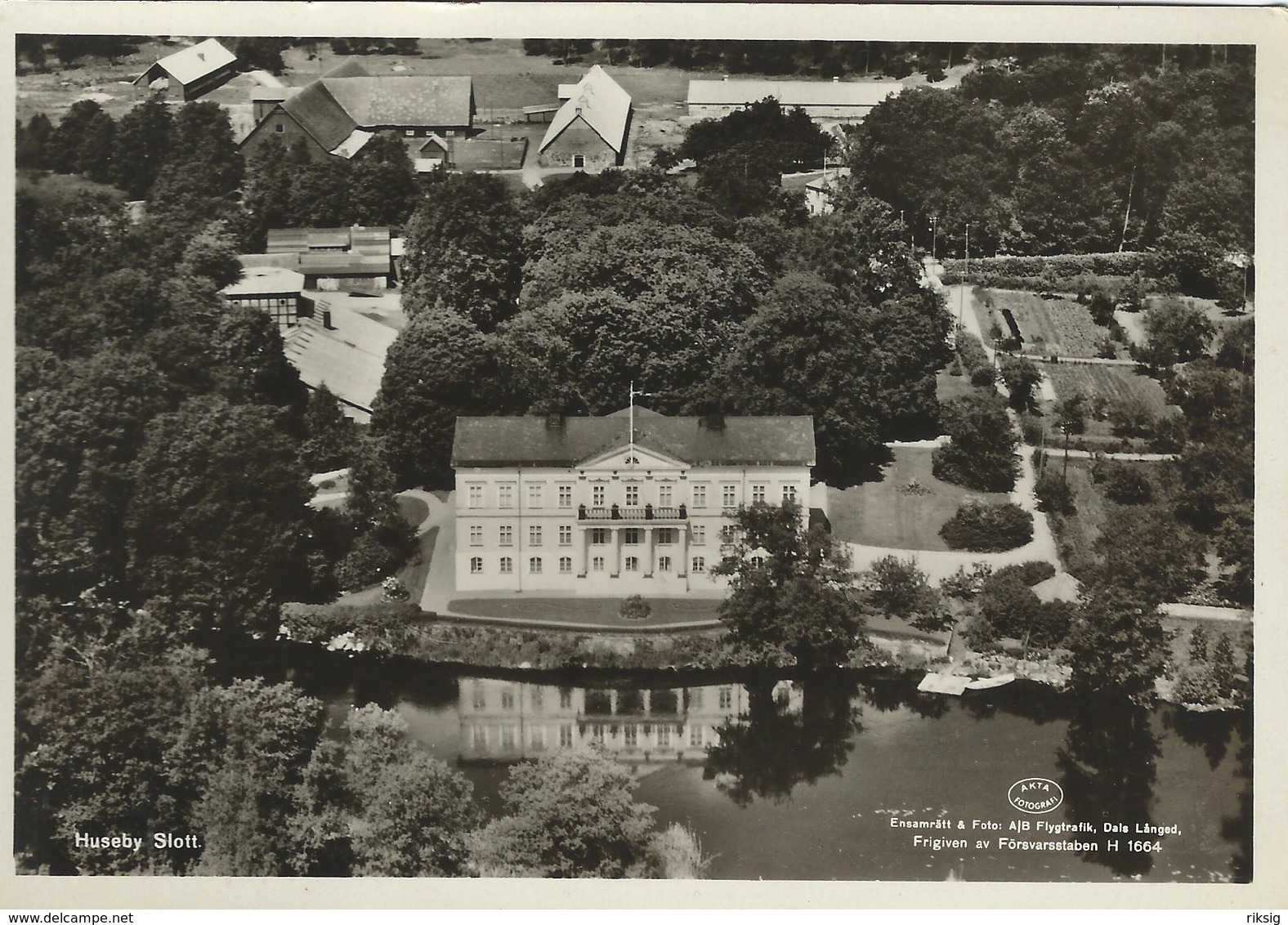 Sweden - Huseby Slott.   # 07998 - Sweden