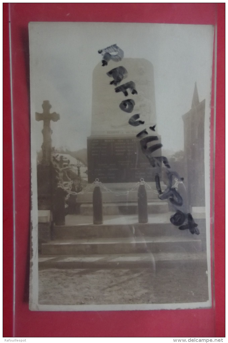 C Photo Resigny Monument Aux Morts - Monuments Aux Morts