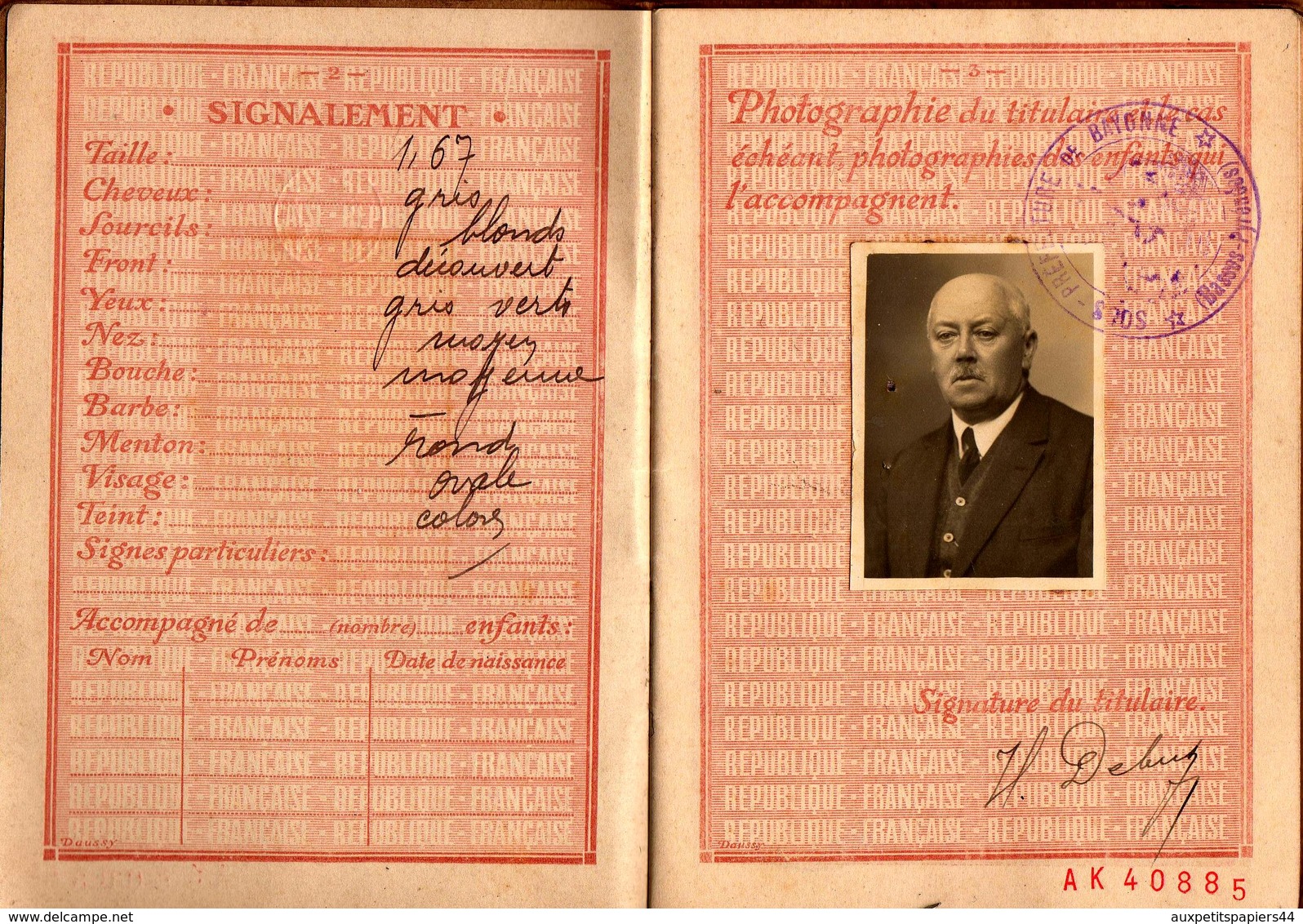 Passeport N°3403 à L'étranger 20 Francs établi à Bayonne En 1932 Pour Monsieur Debus Henri Né à Meulan En 1871 - Documents Historiques