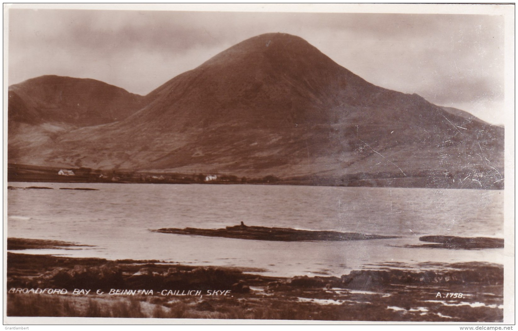 Broadford Bay And Beinnina-Caillich, Skye, Scotland - Vintage PC Unused - Other & Unclassified