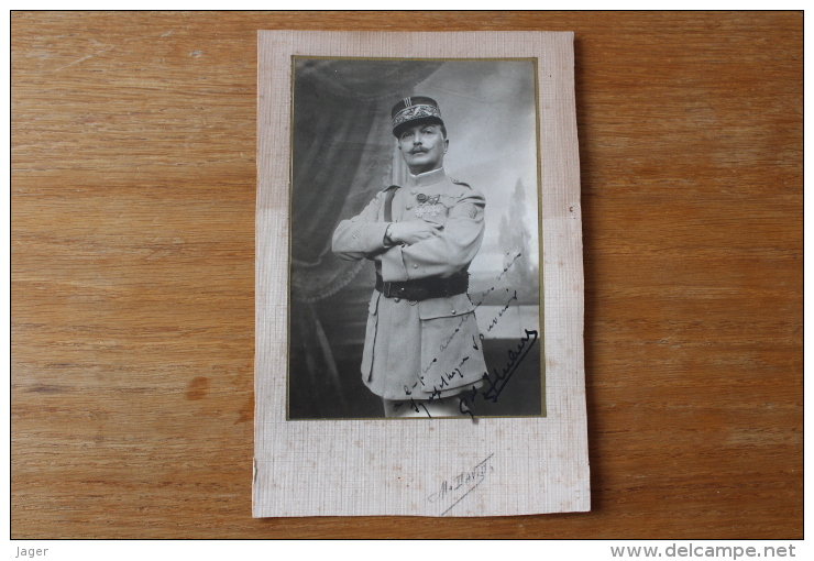 Photo Guerre 1914 1918 Officier General Dedicace  Kepi Brodé Croix De Guerre 3 Citations - Guerre, Militaire