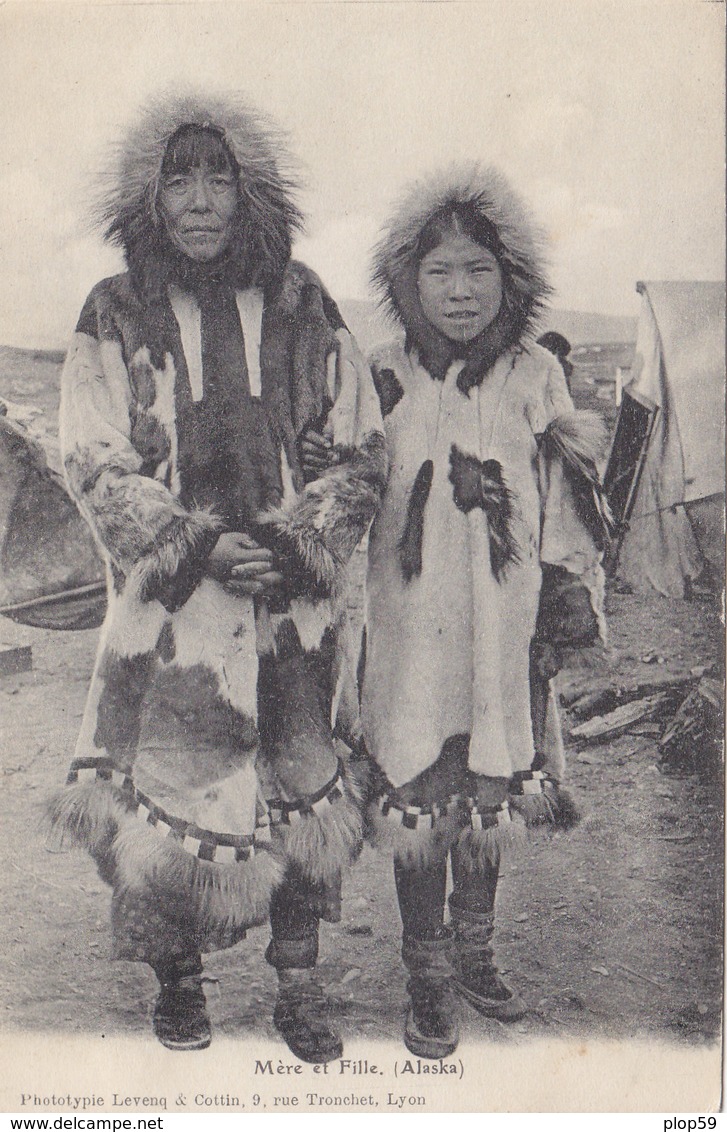 Cpa 2 Scans Alaska - Mere Et Fille Durant La Mission De Mary's Igloo - Otros & Sin Clasificación