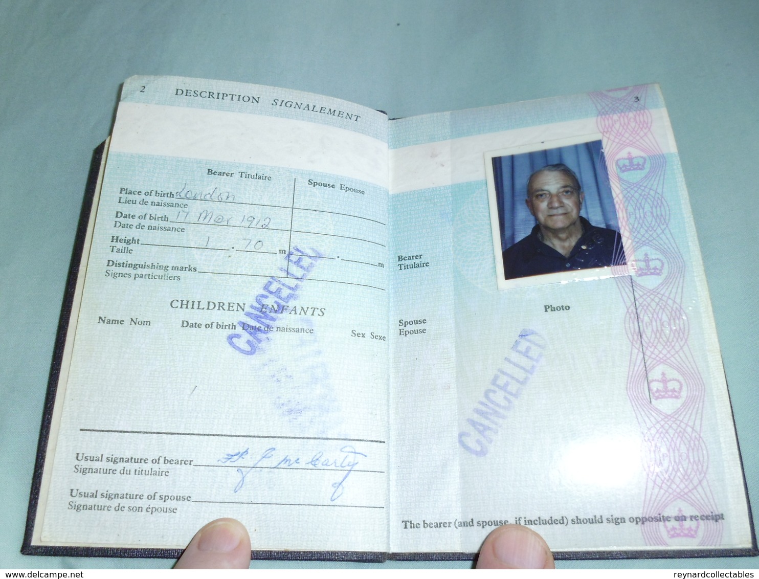 1986 British Passport (cancelled) Many Visas Romania, DDR, Ecuador,Chile, Egypt(fiscals), Bolivia +++ - Historical Documents