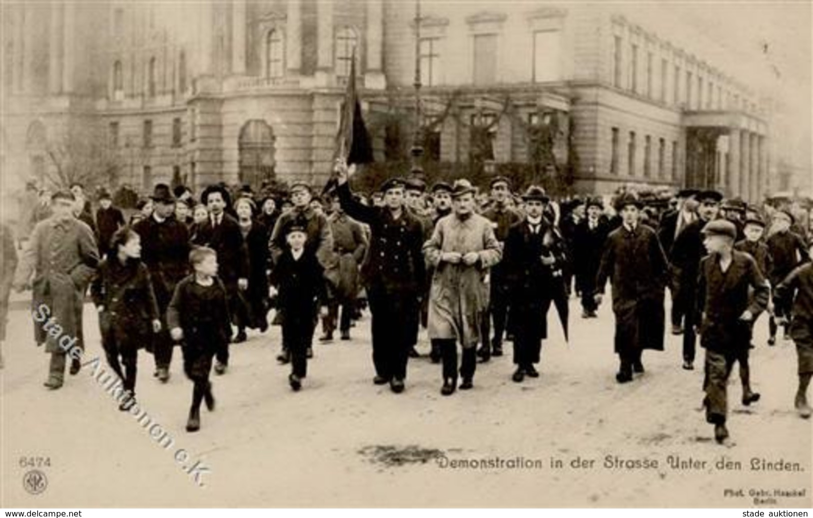 REVOLUTION BERLIN 1919 - Demonstration In Der Strasse Unter Den Linden - NPG 6474 I - Guerra