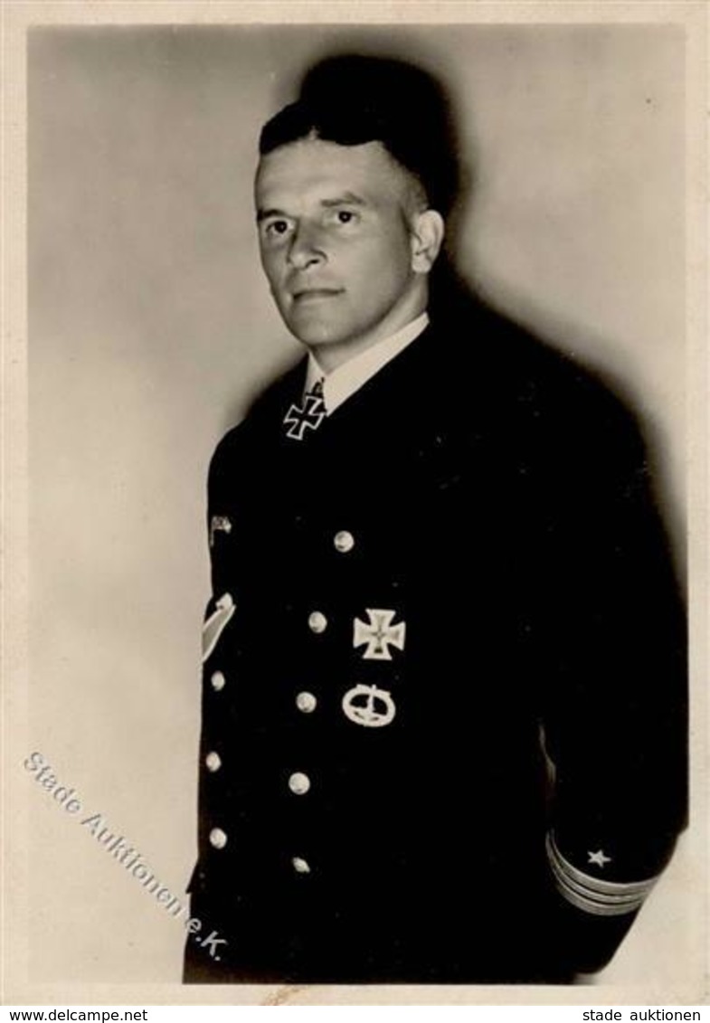 Ritterkreuzträger WK II Schultze, Herbert Kapitänleutnant Foto AK I-II - Oorlog 1939-45