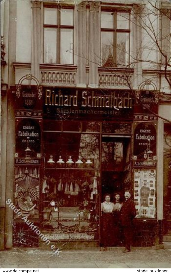 Berlin Kreuzberg (1000) Köpenicker Str. 160 Bürstenmacher Richard Schmalbach 1908 Foto-Karte I-II (Stauchung, Marke Entf - Guerra 1914-18