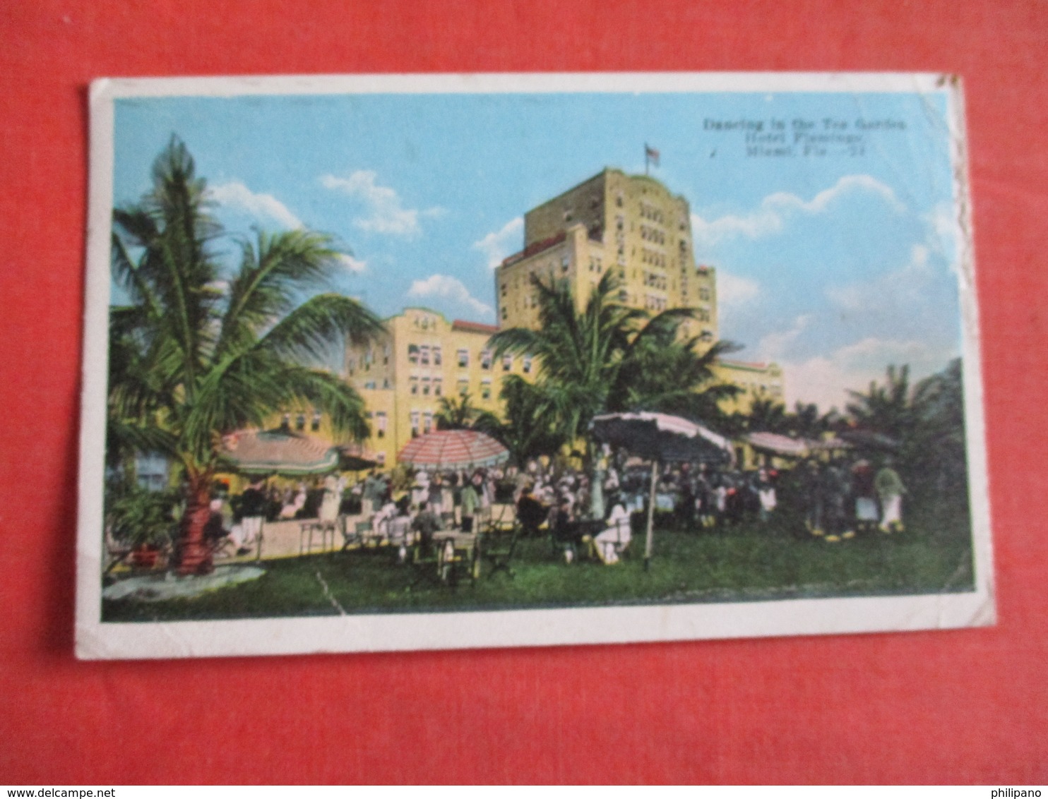 - Florida > Miami       Dancing In Tea Garden      Crease Right Top Side       Ref 3049 - Miami