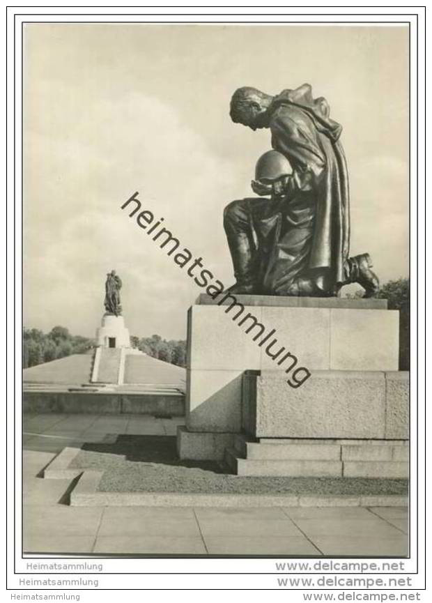 Berlin - Treptow - Sowjetisches Ehrenmal - Foto-AK Grossformat - Treptow