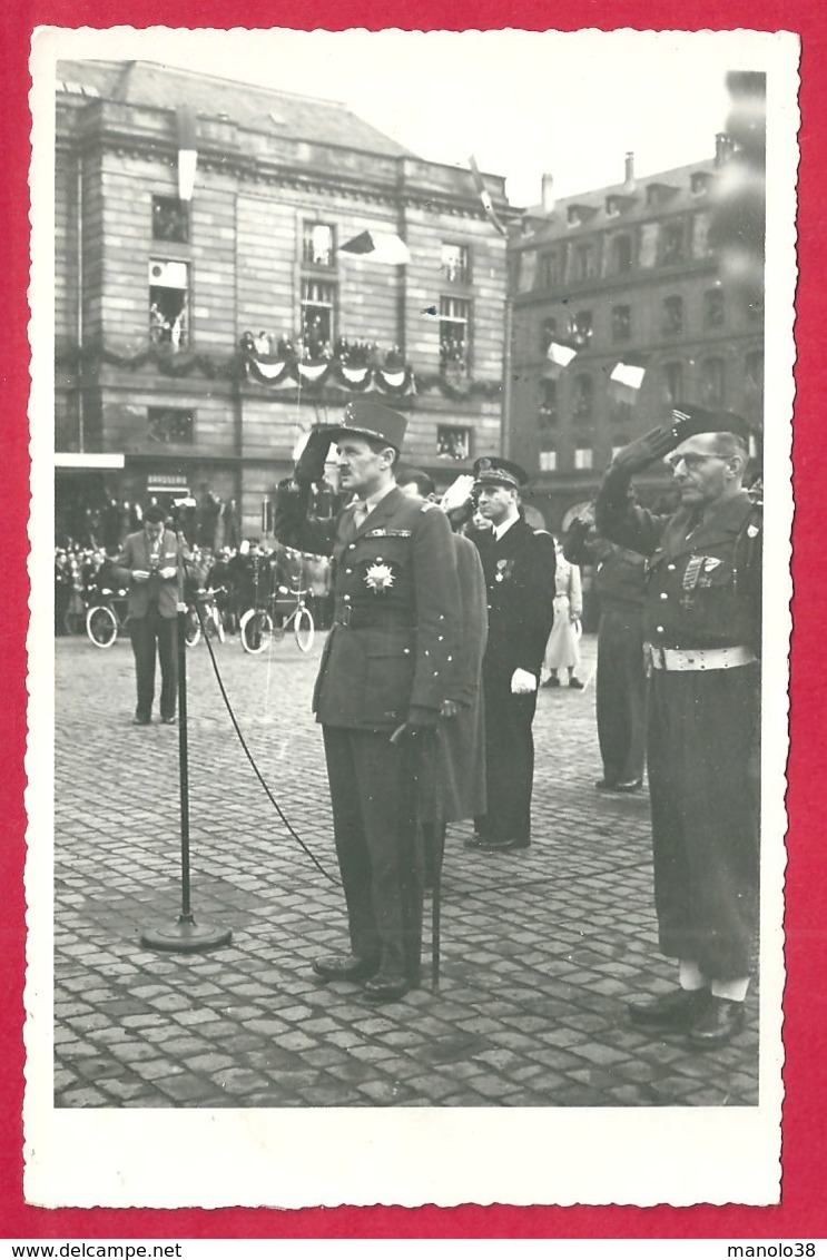Libération De Paris, Général Leclerc, Philippe De Hauteclocque, Préfet, Cérémonie Militaire, Seconde Guerre Mondiale - Guerre, Militaire