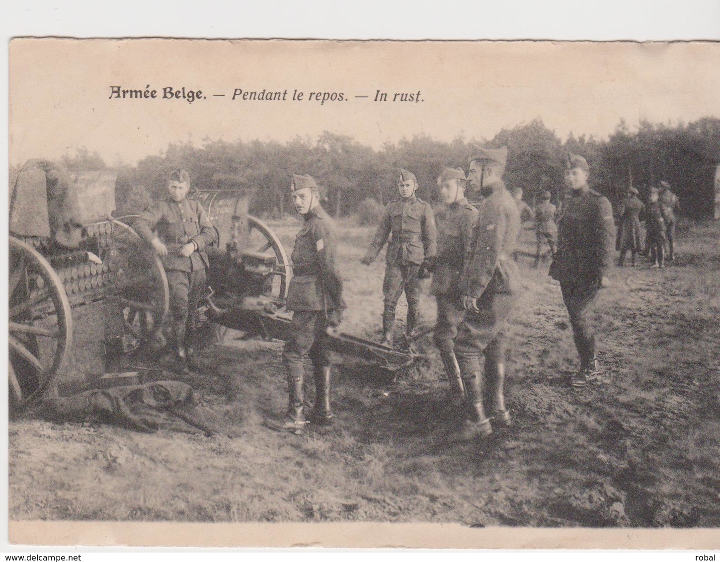 Armée Belge Pendant Le Repos. In Rust - Kazerne